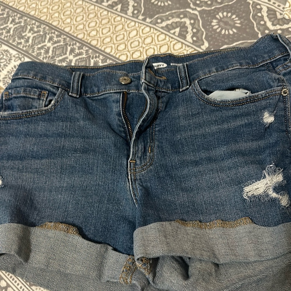 Old Navy Women's Boyfriend Distressed Blue Mid-Rise Denim Jeans Shorts Size 6